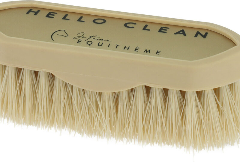 Equitheme Je t'aime strigle