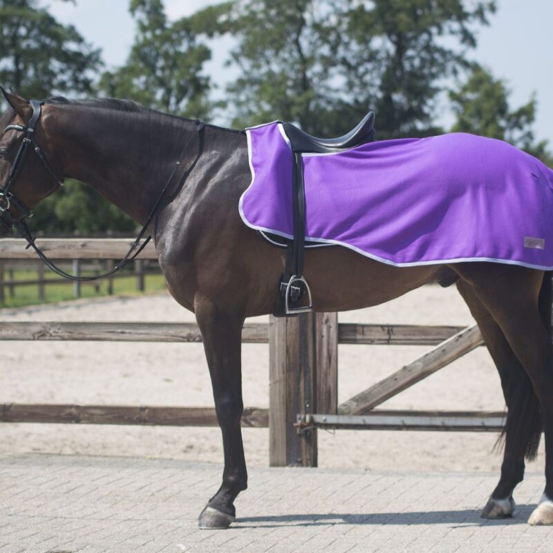 QHP fleece ridedækken